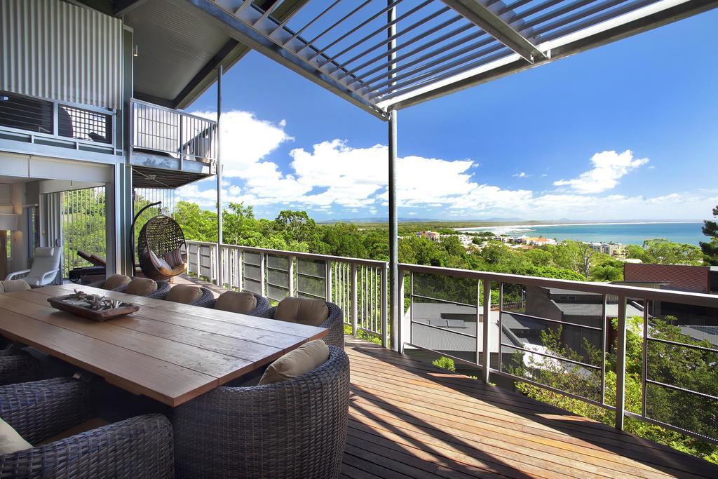 Peppers Noosa Resort And Villas Eksteriør bilde A view from a balcony