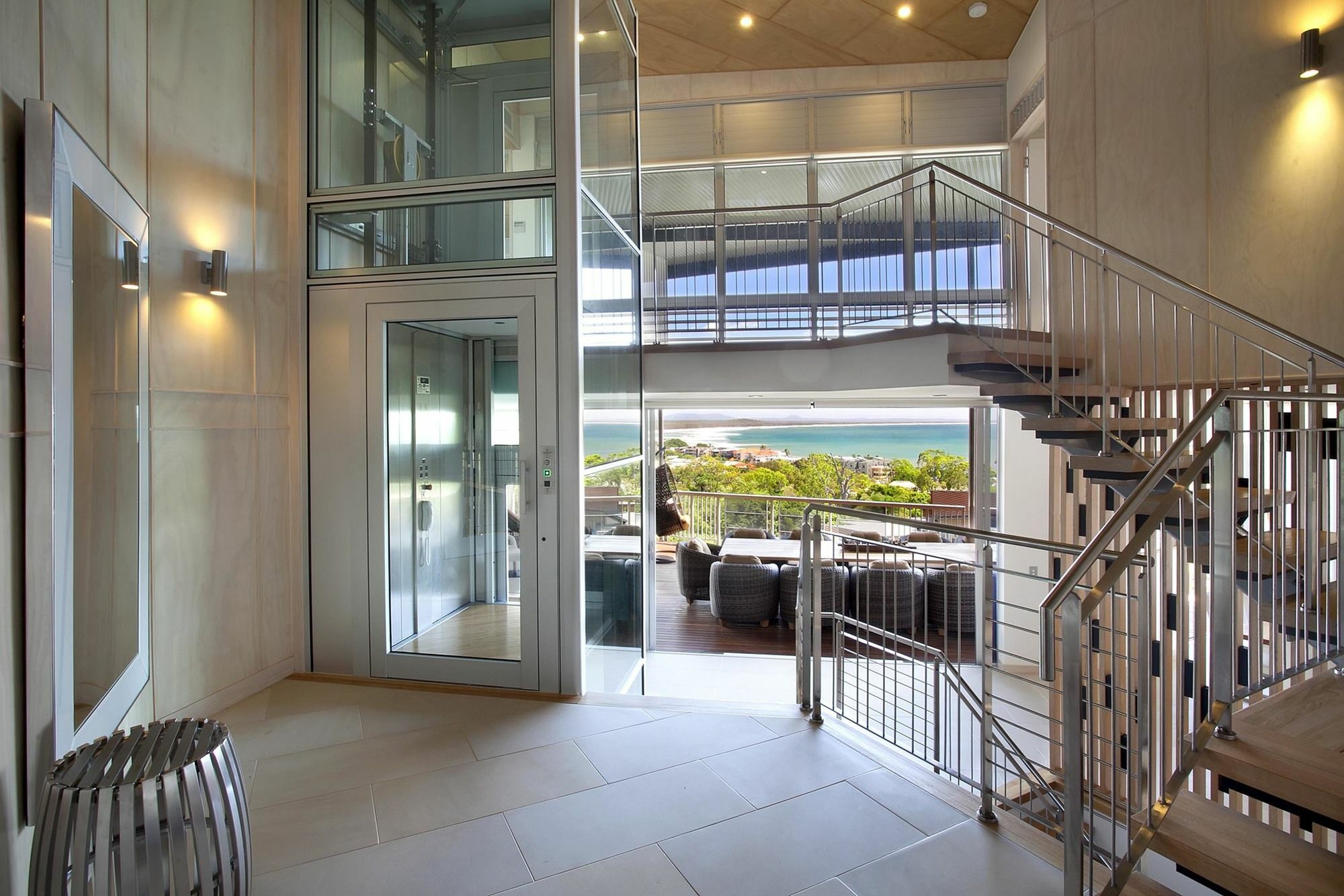 Peppers Noosa Resort And Villas Eksteriør bilde Residential elevator