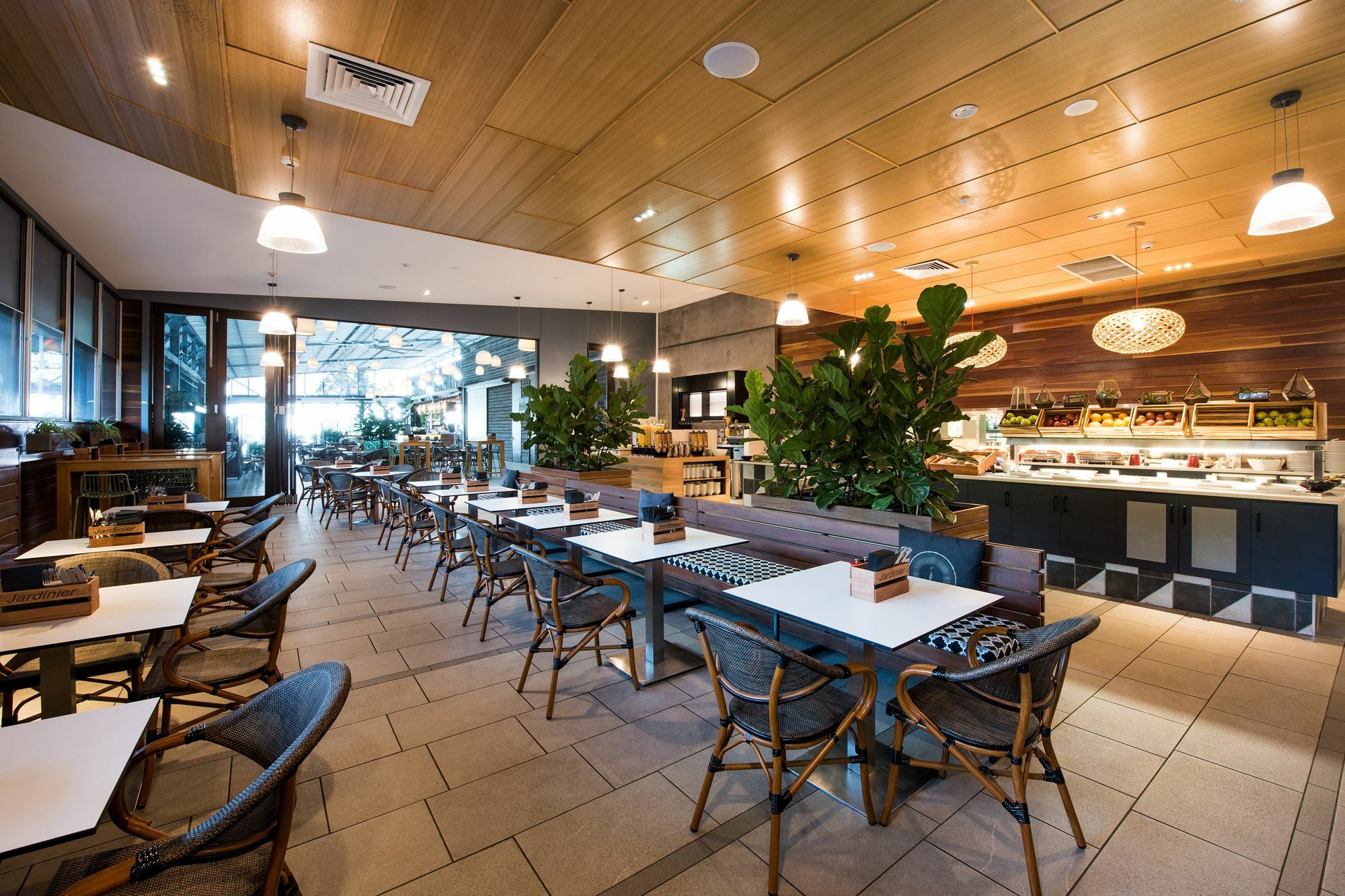 Peppers Noosa Resort And Villas Eksteriør bilde The interior of the restaurant