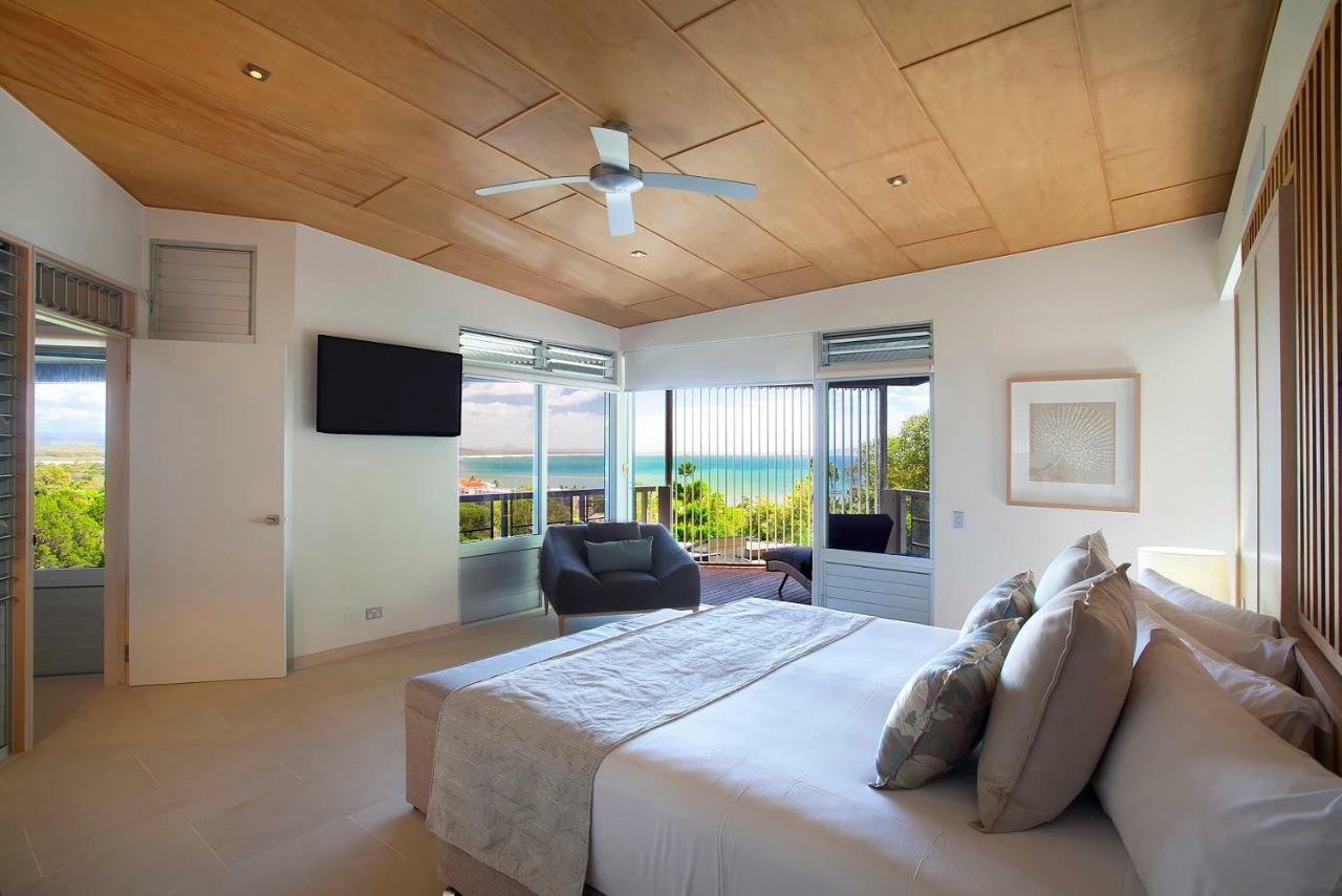 Peppers Noosa Resort And Villas Eksteriør bilde A bedroom at the InterContinental Fiji Resort & Spa